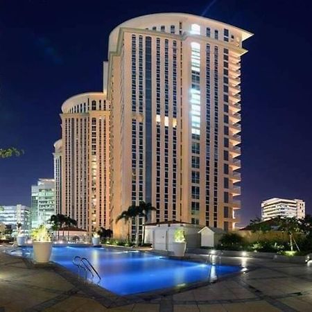 A2J Luxury 1Br Balcony Suite Near Venice Mall Bgc Manila Luaran gambar
